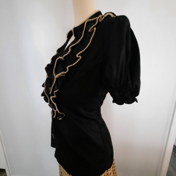Black & Tan Ruffled Victorian Low Cut V-nec Blouse - Picture 5 of 12